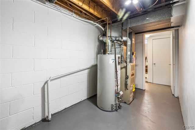 364 Cameco Circle, Salina, NY 13090