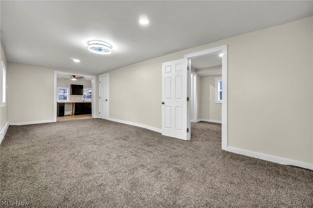 2160 Fulton Road, Cleveland, OH 44113