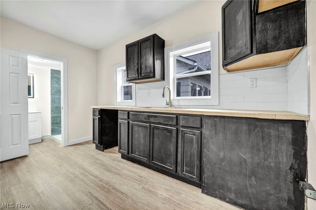 2160 Fulton Road, Cleveland, OH 44113