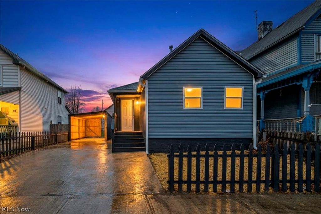 2160 Fulton Road, Cleveland, OH 44113