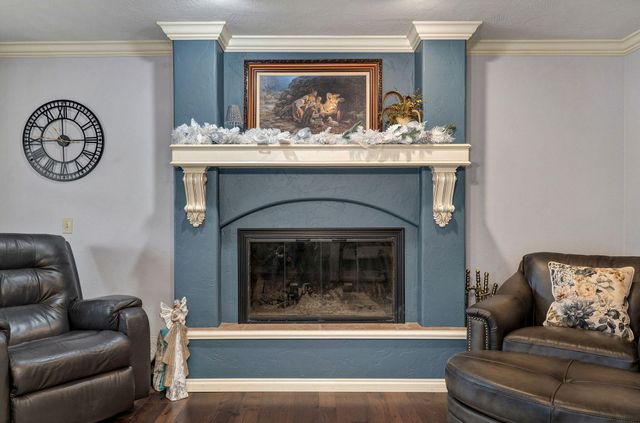 5603 S Farm Rd 137, Springfield, MO 65810