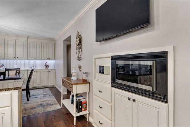 5603 S Farm Rd 137, Springfield, MO 65810