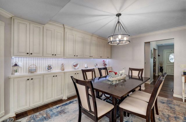 5603 S Farm Rd 137, Springfield, MO 65810