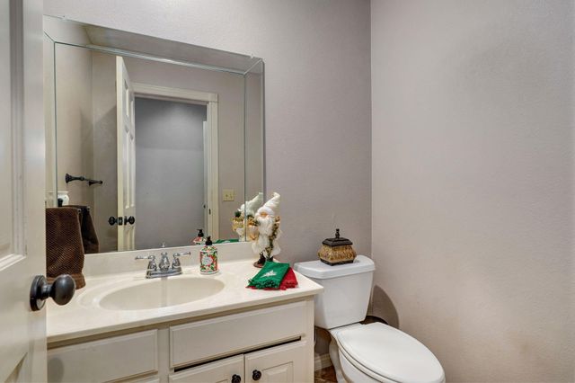 5603 S Farm Rd 137, Springfield, MO 65810