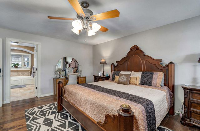 5603 S Farm Rd 137, Springfield, MO 65810