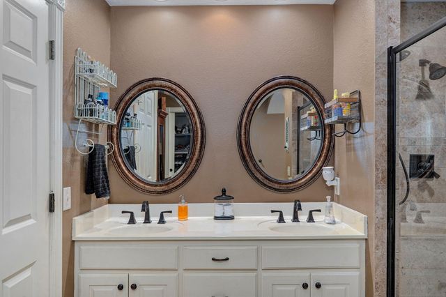 5603 S Farm Rd 137, Springfield, MO 65810