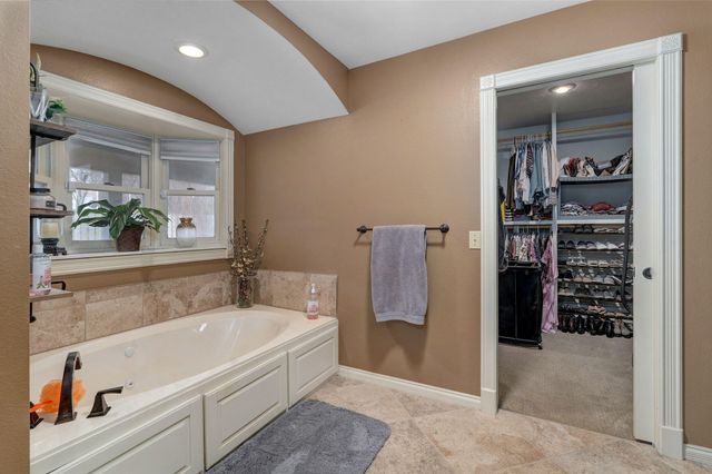 5603 S Farm Rd 137, Springfield, MO 65810