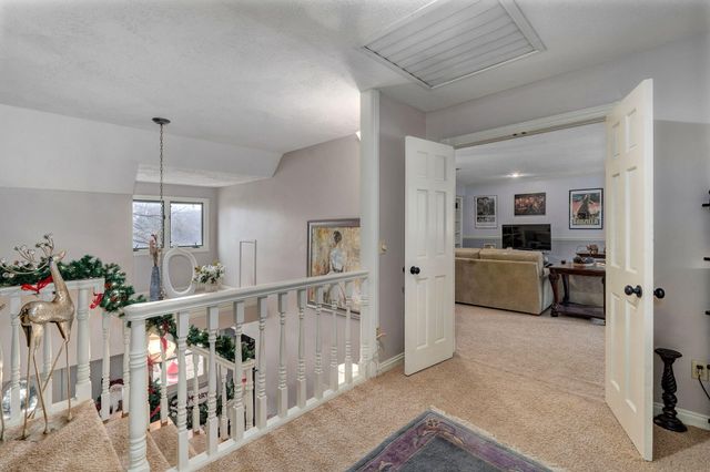 5603 S Farm Rd 137, Springfield, MO 65810