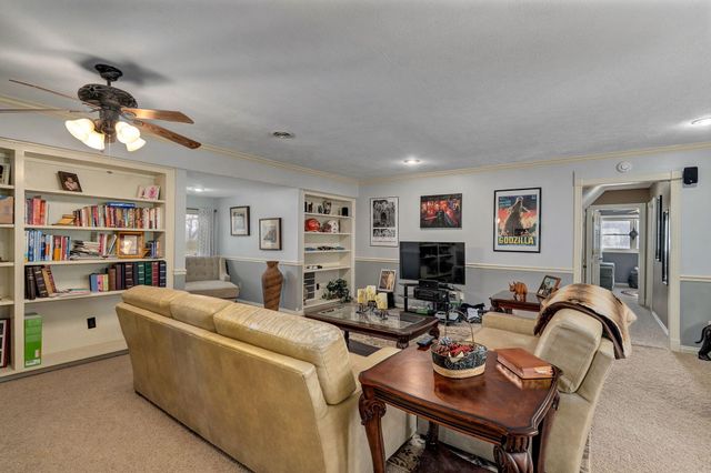 5603 S Farm Rd 137, Springfield, MO 65810