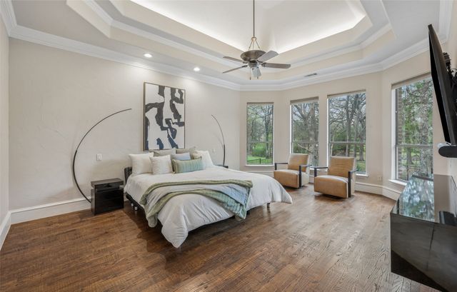 1204 Strathmore Drive, Southlake, TX 76092