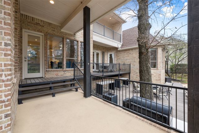 1204 Strathmore Drive, Southlake, TX 76092