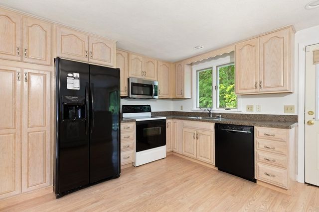 21 Clarke St, Sharon, MA 02067