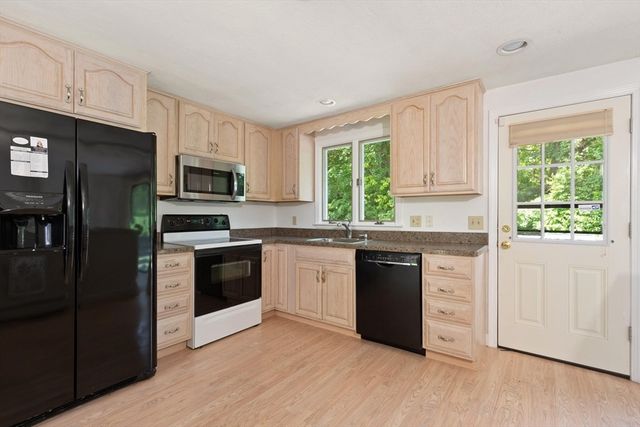 21 Clarke St, Sharon, MA 02067