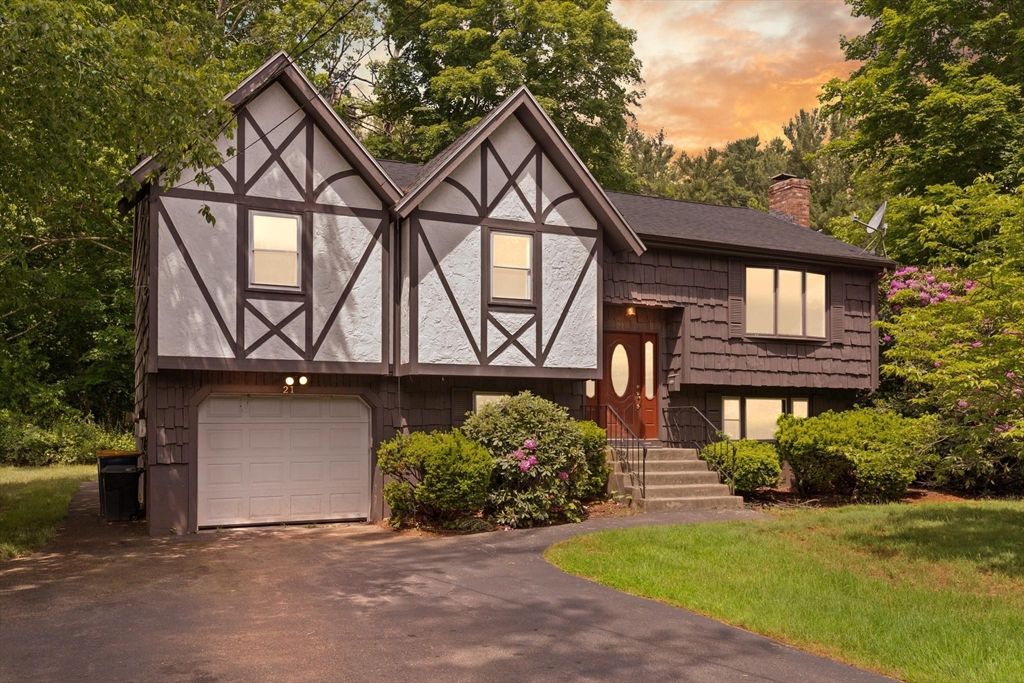 21 Clarke St, Sharon, MA 02067