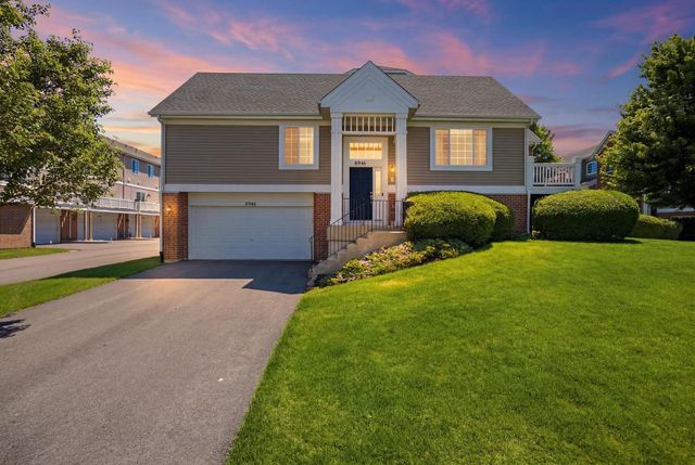 8946 Disbrow Street, Huntley, IL 60142