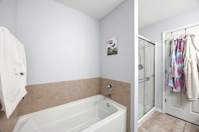 8946 Disbrow Street, Huntley, IL 60142