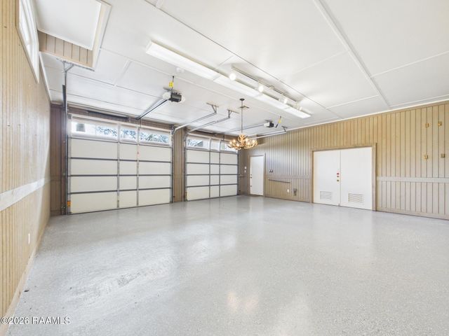 327 Beverly Drive, Lafayette, LA 70503