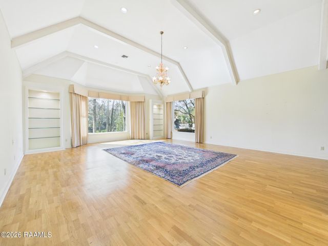 327 Beverly Drive, Lafayette, LA 70503