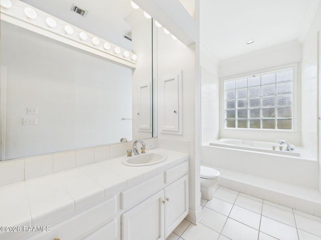 327 Beverly Drive, Lafayette, LA 70503