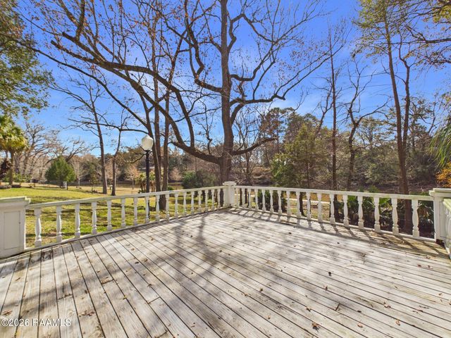 327 Beverly Drive, Lafayette, LA 70503