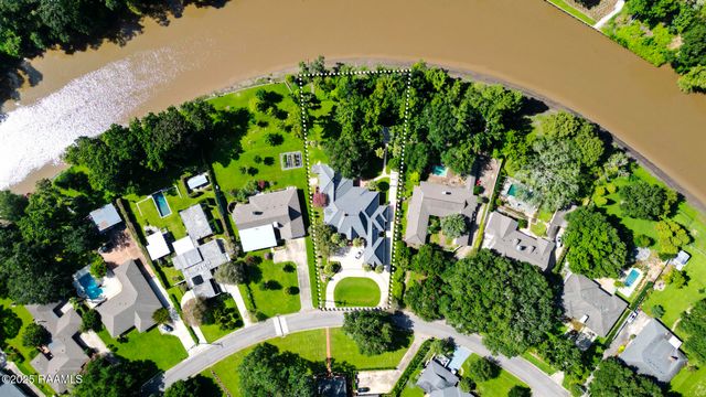 327 Beverly Drive, Lafayette, LA 70503