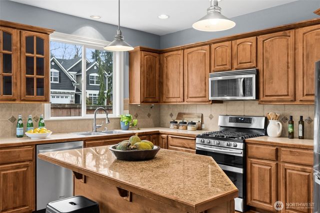 1801 30th Avenue SW, Puyallup, WA 98373