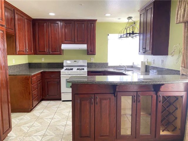 11720 Malagon Drive, Fontana, CA 92337