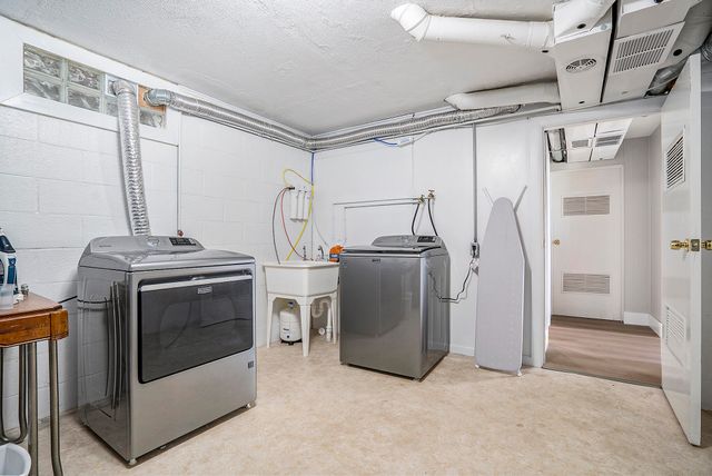 3509 Lake Allegan Drive, Allegan Twp, MI 49010