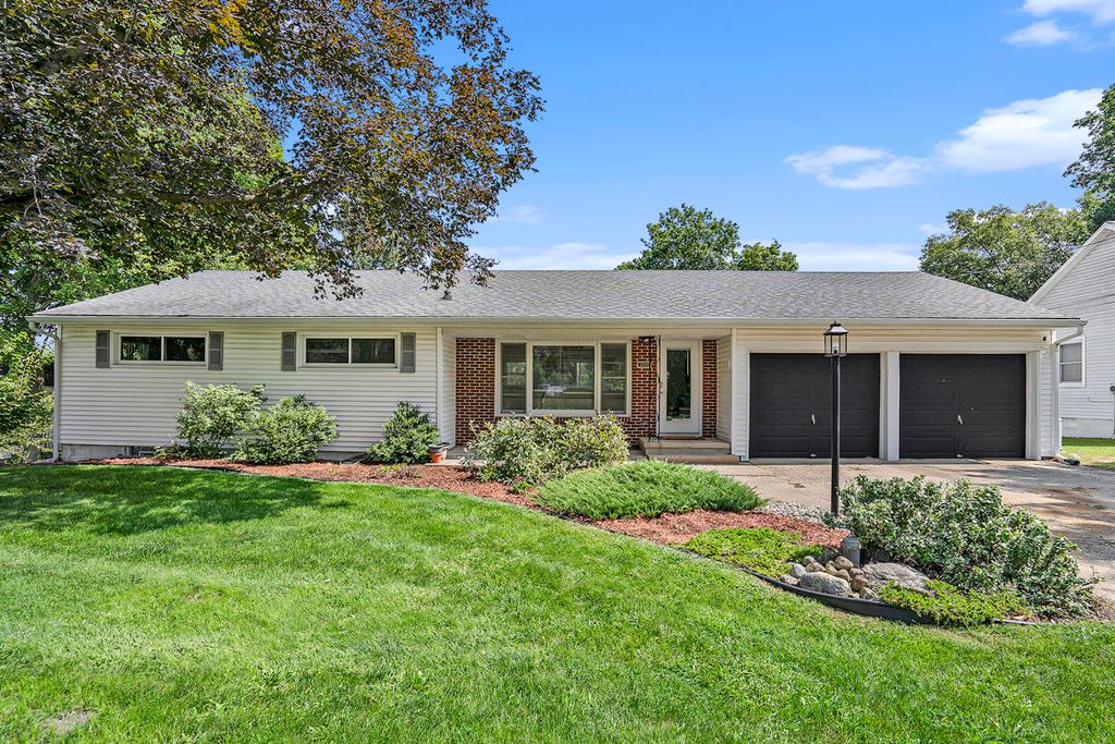 3509 Lake Allegan Drive, Allegan Twp, MI 49010