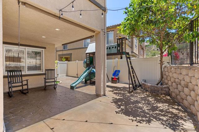 6283 Avenida De Las Vistas 2, San Diego, CA 92154