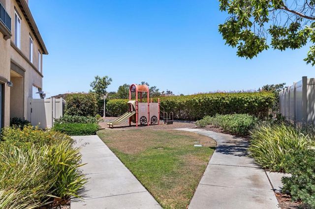 6283 Avenida De Las Vistas 2, San Diego, CA 92154