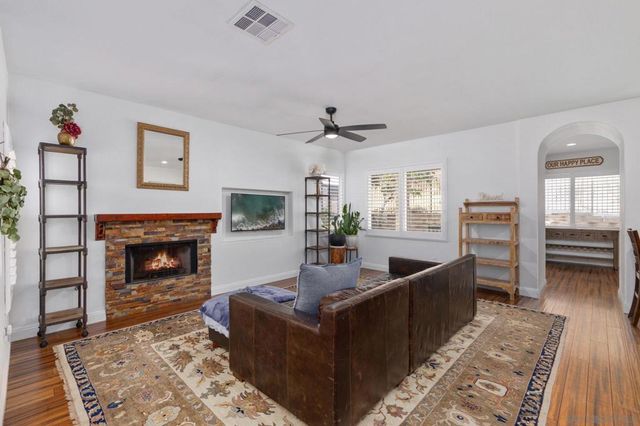 6283 Avenida De Las Vistas 2, San Diego, CA 92154