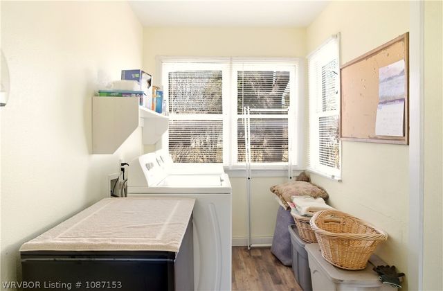 221 W Poplar Street, Stilwell, OK 74960