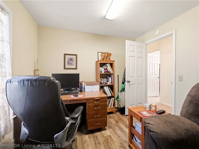 221 W Poplar Street, Stilwell, OK 74960