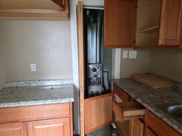 10534 S Maryland Avenue, Chicago, IL 60628
