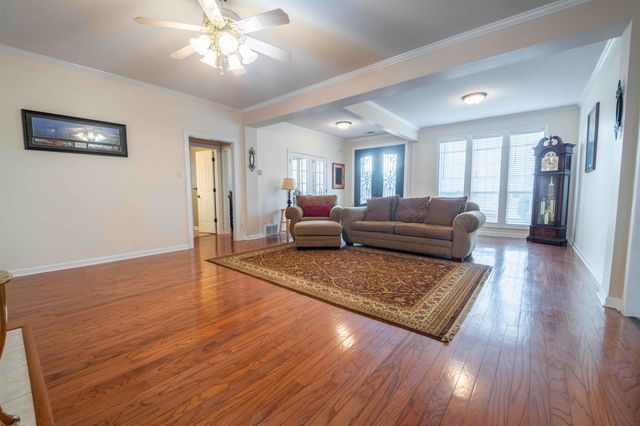 20 WOODMONT DR, Eads, TN 38028