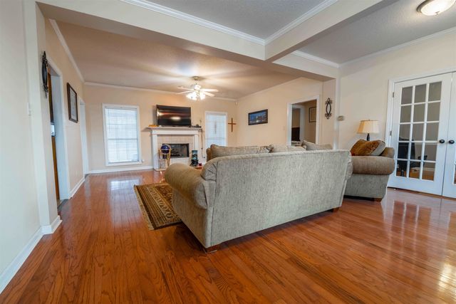 20 WOODMONT DR, Eads, TN 38028