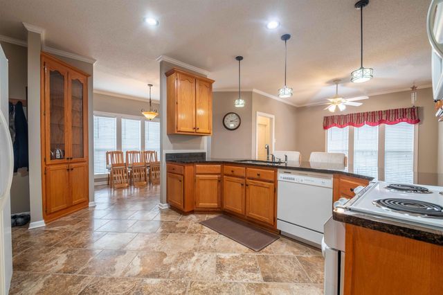 20 WOODMONT DR, Eads, TN 38028