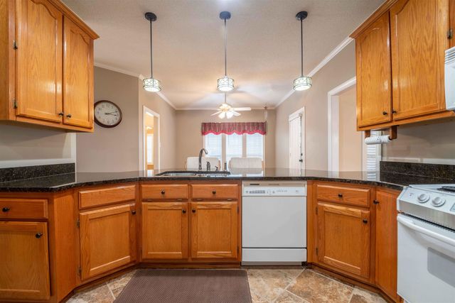 20 WOODMONT DR, Eads, TN 38028