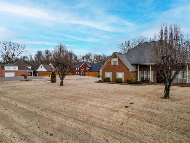 20 WOODMONT DR, Eads, TN 38028