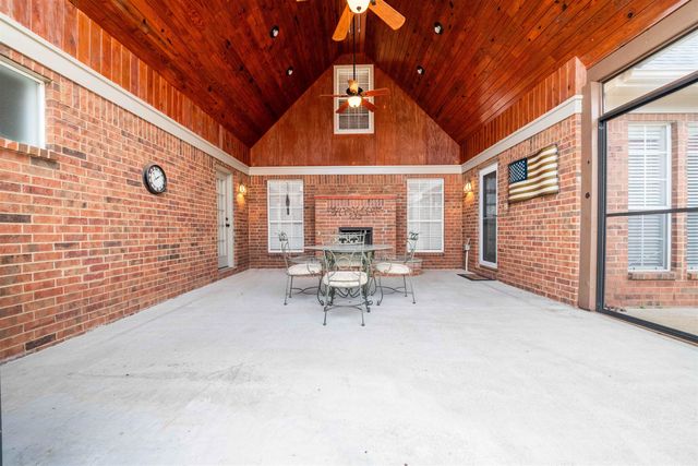 20 WOODMONT DR, Eads, TN 38028