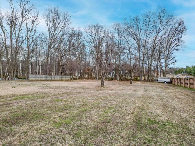 20 WOODMONT DR, Eads, TN 38028