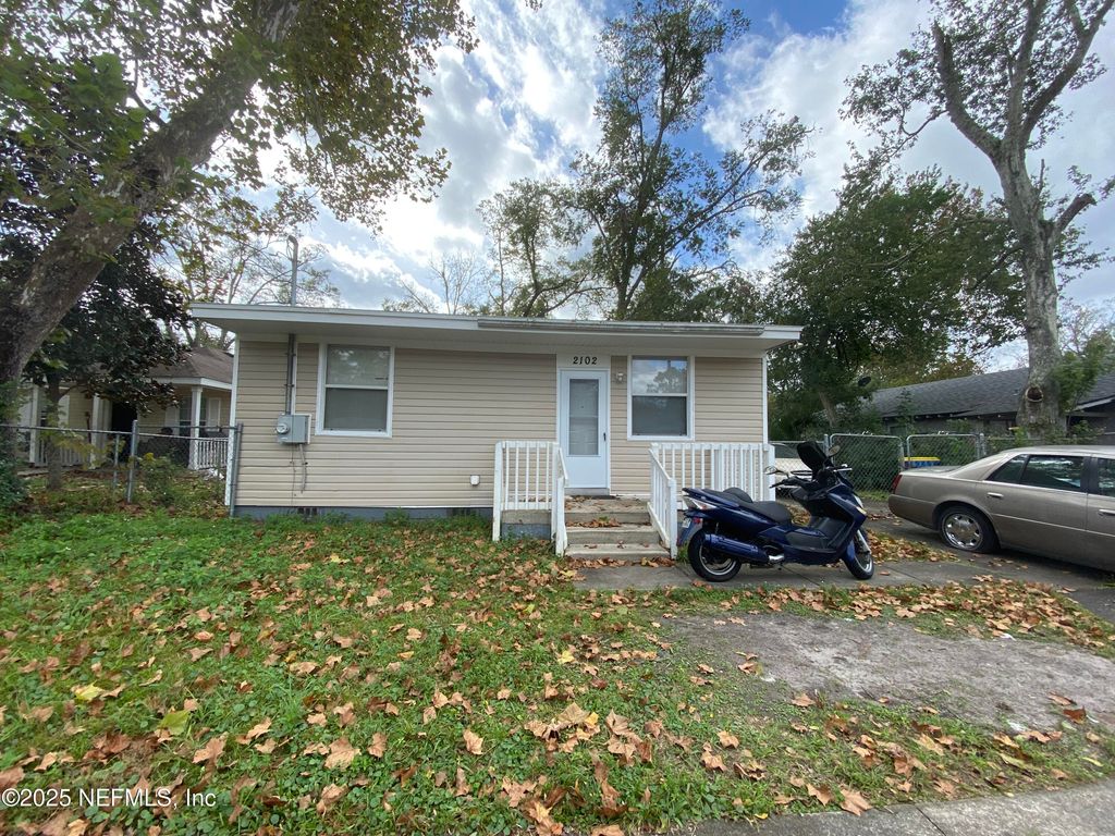 2102 BROOKLYN Road, Jacksonville, FL 32209