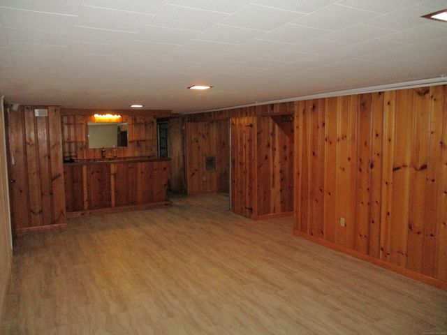 8 Susan Lane, Meriden, CT 06450