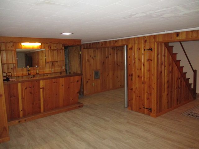 8 Susan Lane, Meriden, CT 06450