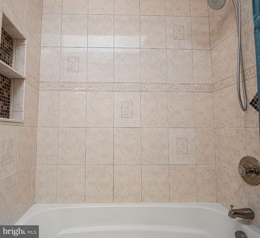 16 WOODY RD, Baltimore, MD 21221