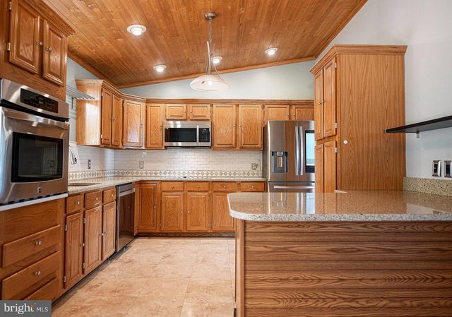 16 WOODY RD, Baltimore, MD 21221