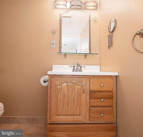 16 WOODY RD, Baltimore, MD 21221