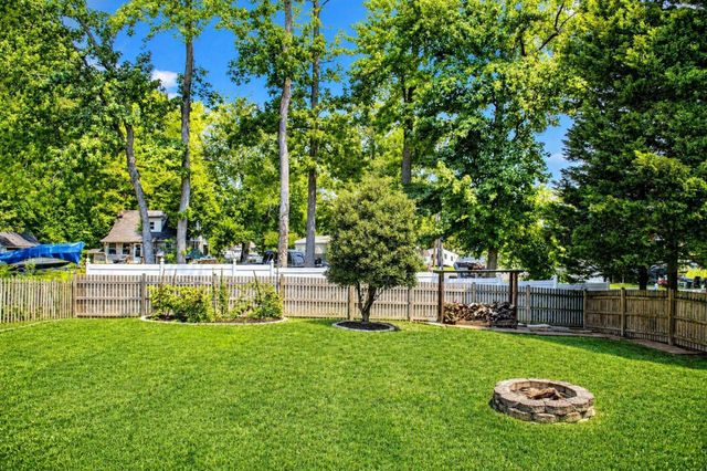 16 WOODY RD, Baltimore, MD 21221