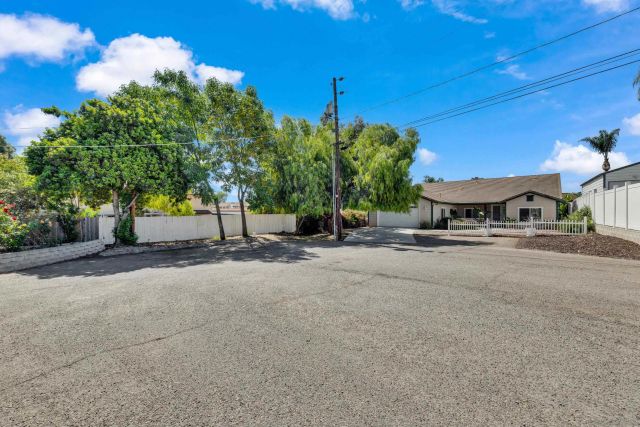10155 Conejo Lane, Santee, CA 92071